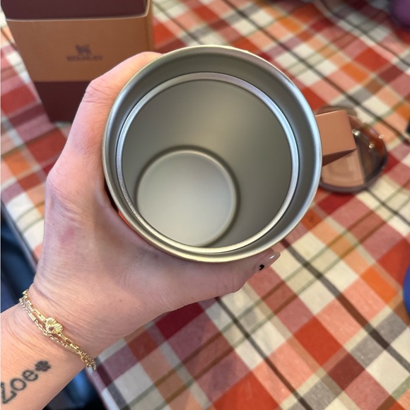 Stanley Mauve Camp Mug - Picture 4 of 4